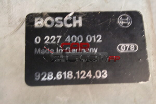 0227400012 BOSCH Calculateur moteur PORSCHE 928 S