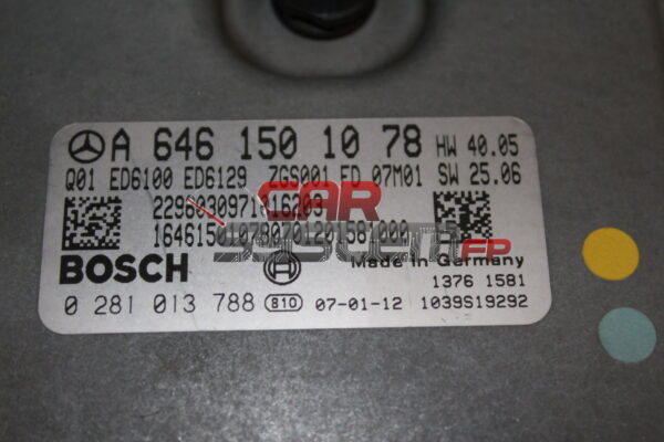 0281013788 A6461501078 BOSCH Calculateur moteur MERCEDES BENZ VIANO / VITO