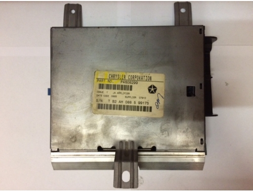Amplificateur Chrysler Stratus P4608299