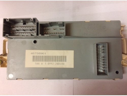 Centralina Scatola Porta Fusibili Fiat Punto 46767353NPL