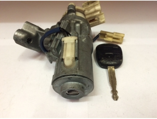 Conmutador de encendido Toyota Yaris 45020-52-1