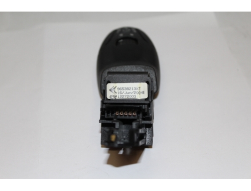 Mando Cruise Control Volante Grupo Peugeot / Citroen 96538213XT