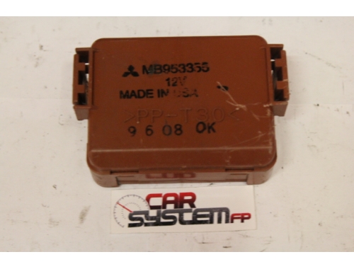 Boîtier à fusibles Mitsubishi Space Star SIEMENS:MB953355