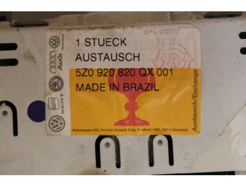 Combiné d'instruments Volkswagen Fox 5Z0 920 820 QX 001