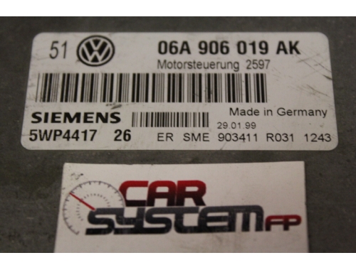 Calculateur moteur Volkswagen Golf IV SIEMENS:06A906019AK
