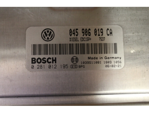 Calculateur moteur Volkswagen Polo - BOSCH 0281012195 - Transfert des codes Réparation diverses BOSCH:0281012195