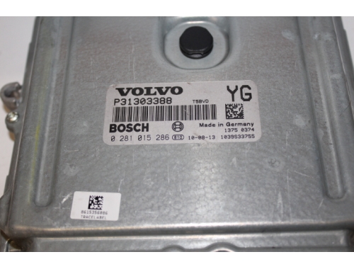 Calculateur moteur Volvo XC70 - BOSCH 0281015286 - Transfert des codes Réparation diverses BOSCH:0281015286 P31303388