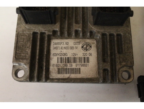 Calculateur moteur FIAT GRANDE PUNTO IAW5SF3.M2, 51798651, 61601 09908