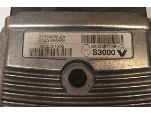 Centralina Motore RENAULT MEGANE Johnson Controls 8200387138, 215842882-A, 5049985856, 8200321263