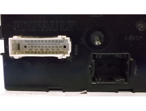 UCH Renault Trafic 28112769-7A
