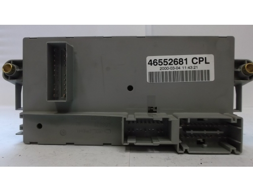 Boîtier à fusibles Fiat Punto 46774357