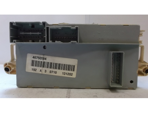 Centralina Scatola Porta Fusibili Fiat Stilo MAGNETI MARELLI:51715848