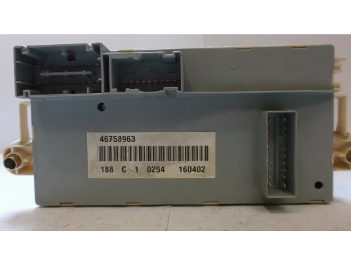 Caja de fusibles Fiat Punto 188 46812235