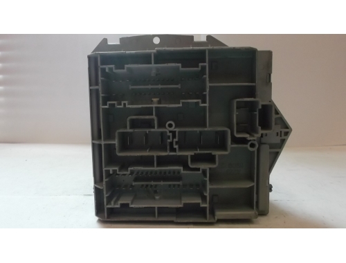 Caja de fusibles Fiat Punto 1363917080