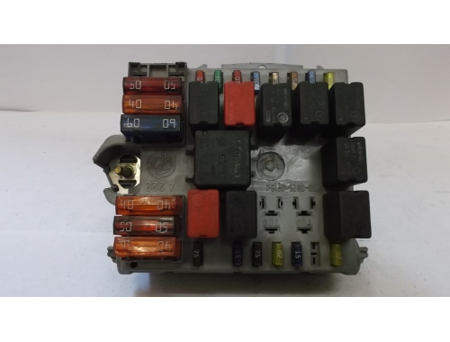 Caja de fusibles Alfa Romeo 147 51742420