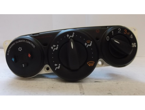 Mando de climatización Ford Focus 98AB18C419