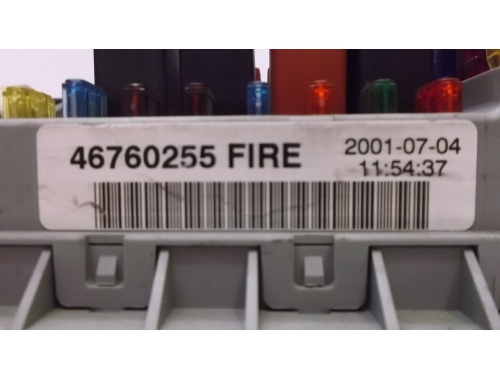 Caja de fusibles Fiat Punto 188 46760255