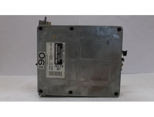 Motorsteuergerät Toyota Yaris 89661-52060