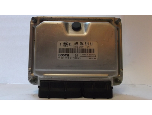 0281010977 BOSCH Calculateur moteur VOLKSWAGEN GOLF 4