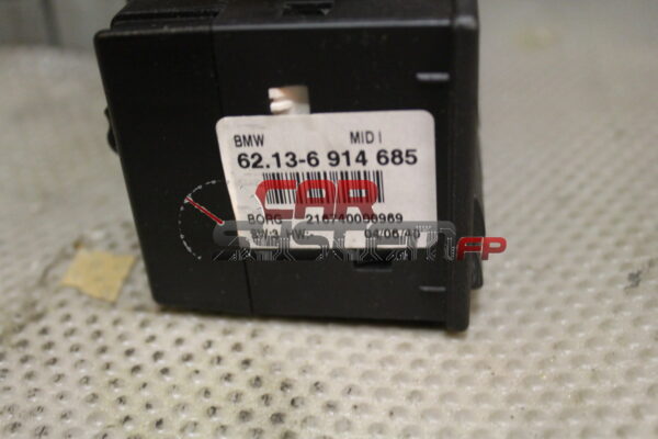 62.13-6 914 685 Comando Clima BMW E31/E36