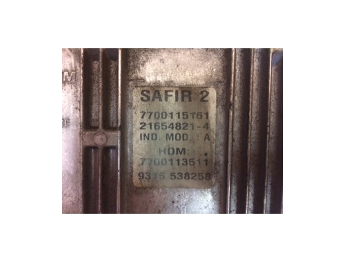 Calculateur moteur Renault Clio SAFIR