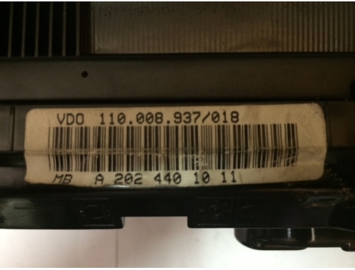 Cuadro de instrumentos Mercedes Clase C 220 VDO110.008.937/018