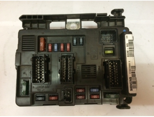Calculateur BSM Boîtier à fusibles Peugeot 206 SIEMENS T118470003G