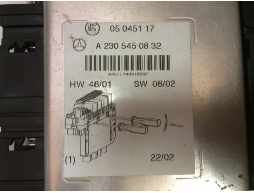 Cenatralina Caja de fusibles Mercedes SL 500 A2305450832
