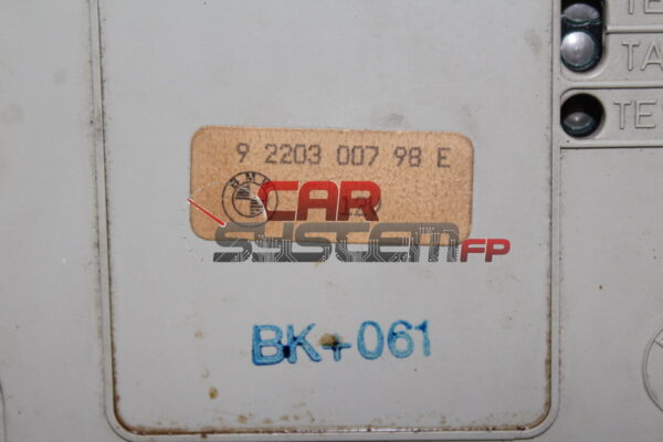 9220300798E Combiné d'instruments BMW 520i (E34)