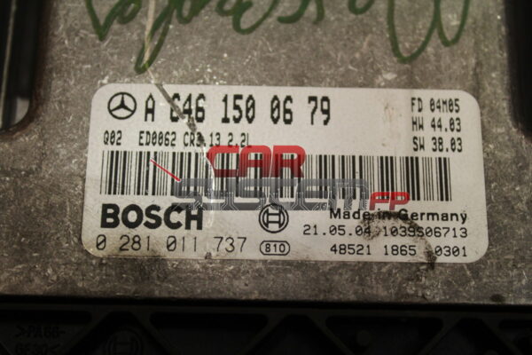 Calculateur moteur Mercedes Classe C 220CDI BOSCH 0281011737 A6461500679